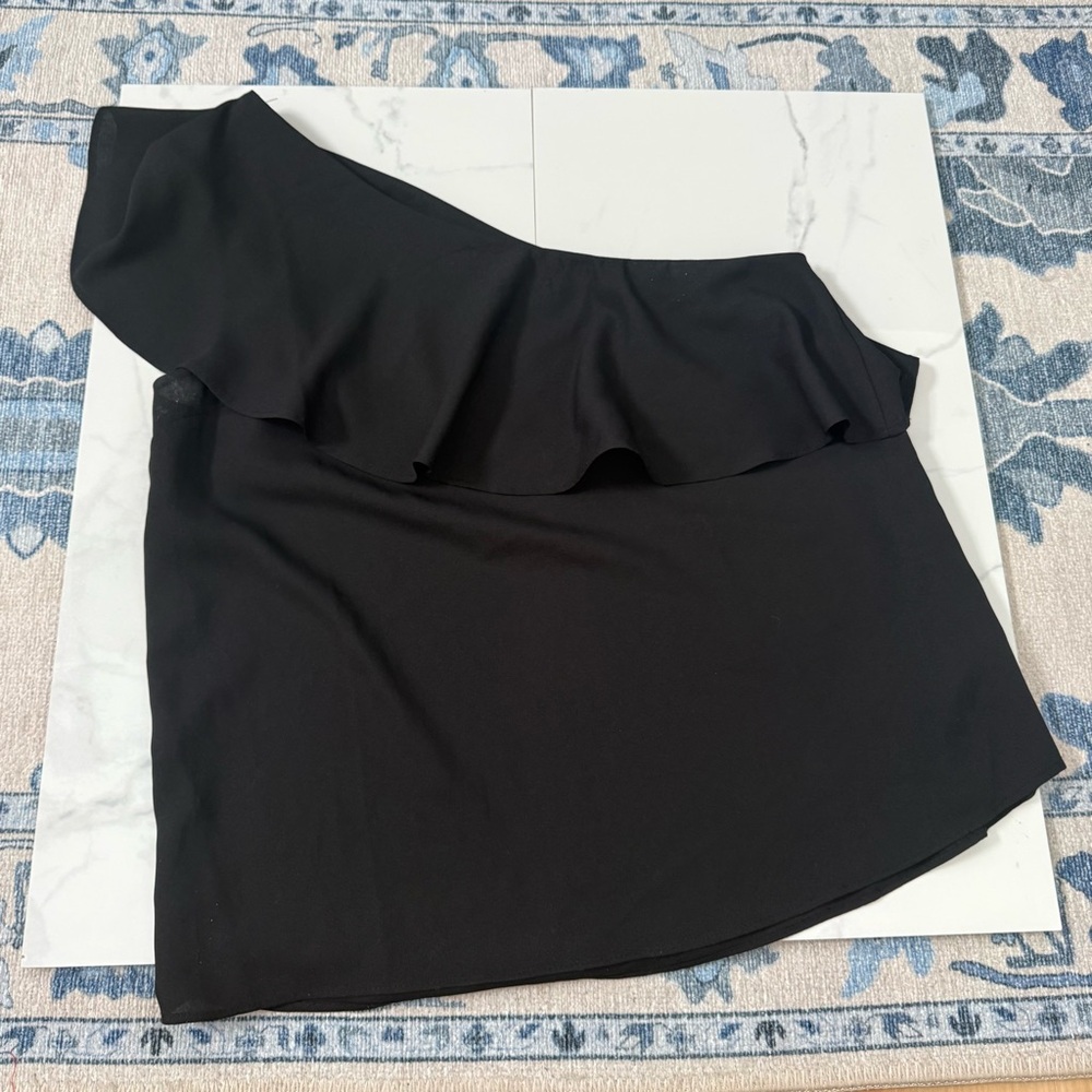 Elegant Black One-Shoulder Blouse